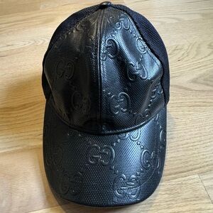Gucci Black Mesh Baseball Cap with Leather Trim